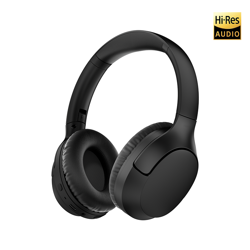 Cuffie wireless QCY H2 Pro Over-Ear nere, vista frontale leggermente inclinata a destra con logo R sull'auricolare destro e certificazione Hi-Res Audio. (